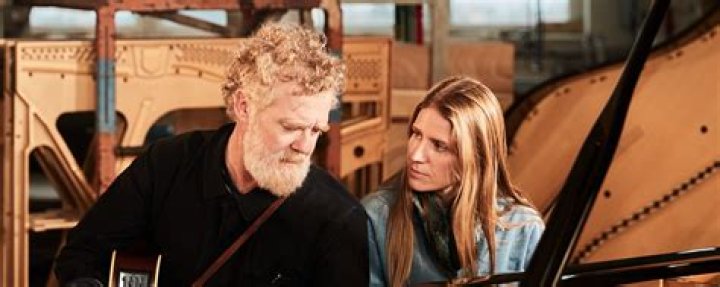 Singer Glen Hansard’s Wife Maire Saaritsa Is A Poet, What Happened With Marketa Irglova?