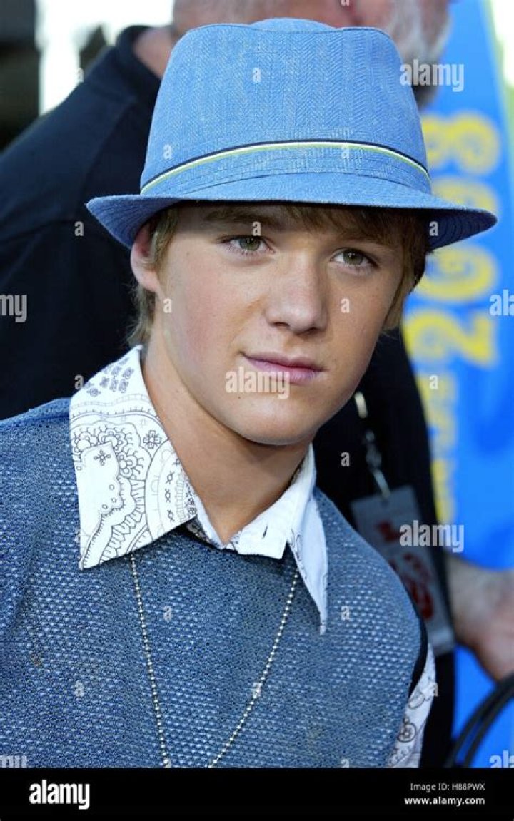 Stevie Brock - Age, Family, Bio