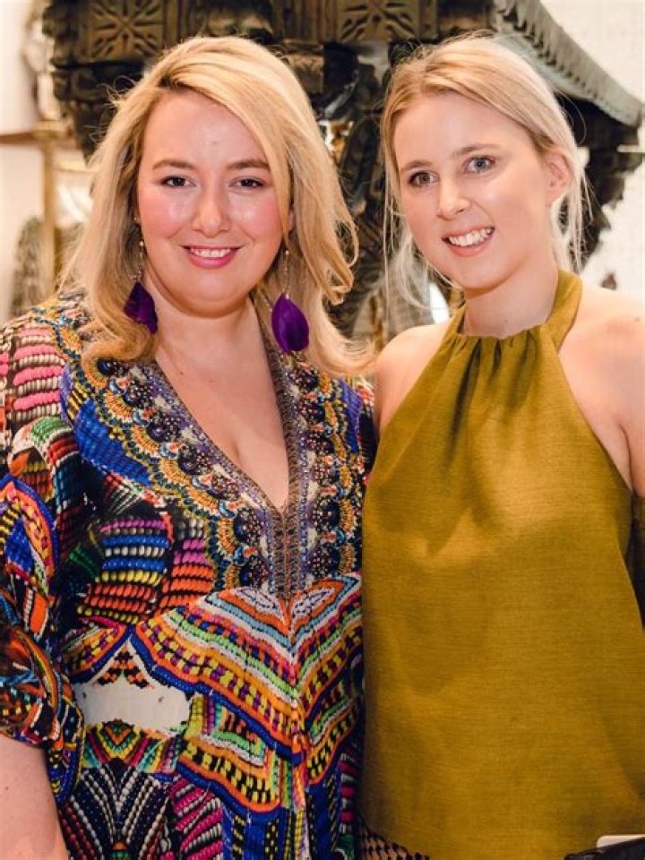 Tess Holloway - Age, Family, Bio