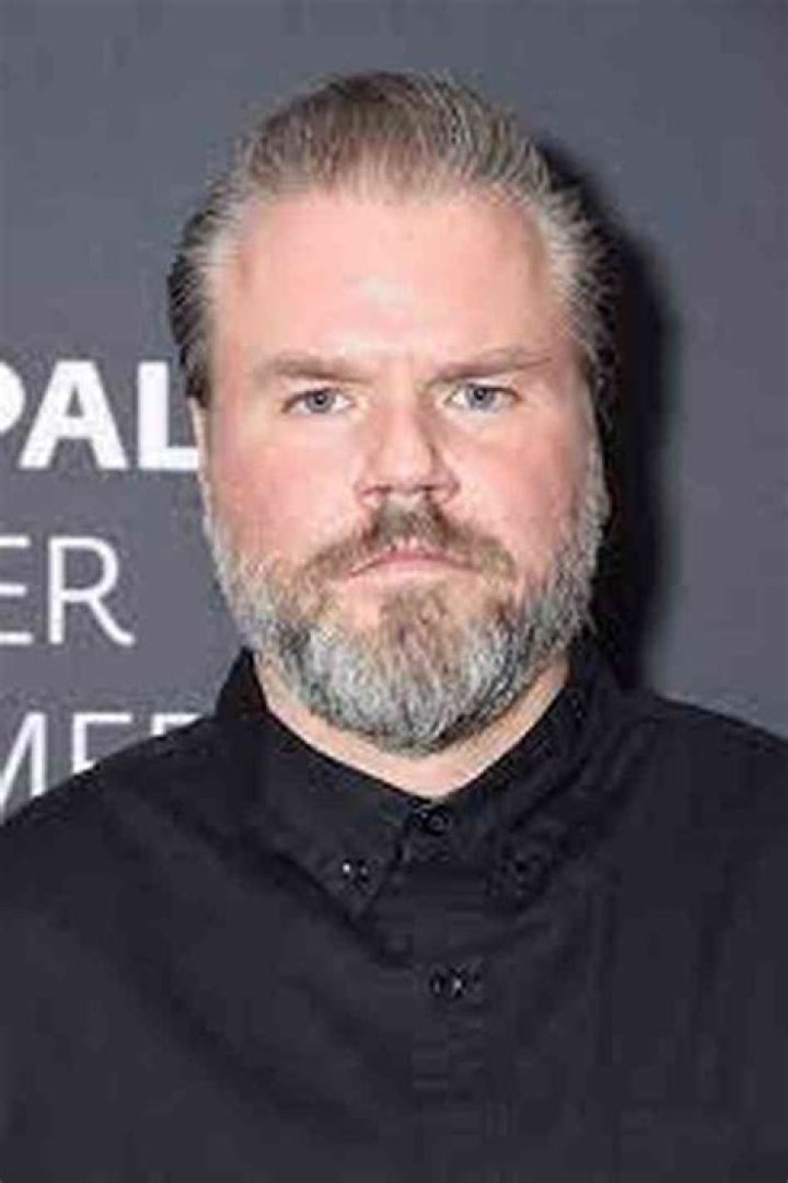 Tyler Labine Height, Weight, Net Worth, Age, Birthday, Wikipedia, Who, Nationality, Biography