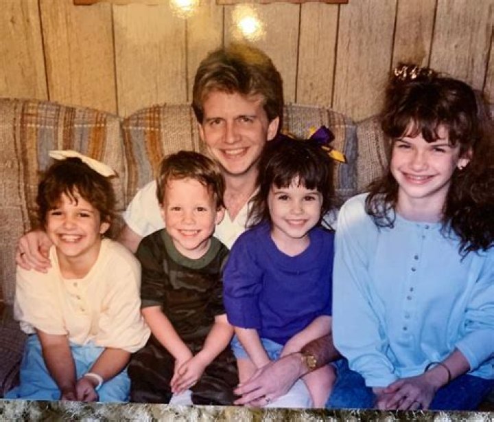 Wendy Chabert - Trivia, Family, Bio