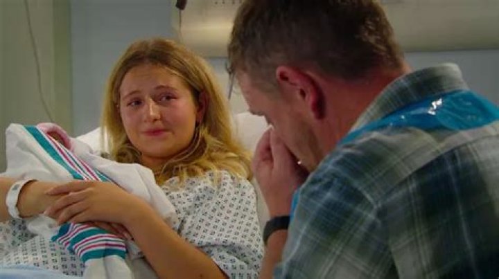 
Who Is Amelia Pregnant By In Emmerdale: Fans Excited If Noah Dingle Is Baby Dad 