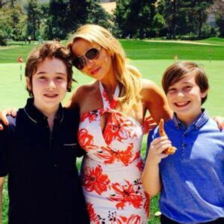 
Who Is Craig Strong? Know More About Tara Strong Husband: Family And Kids 