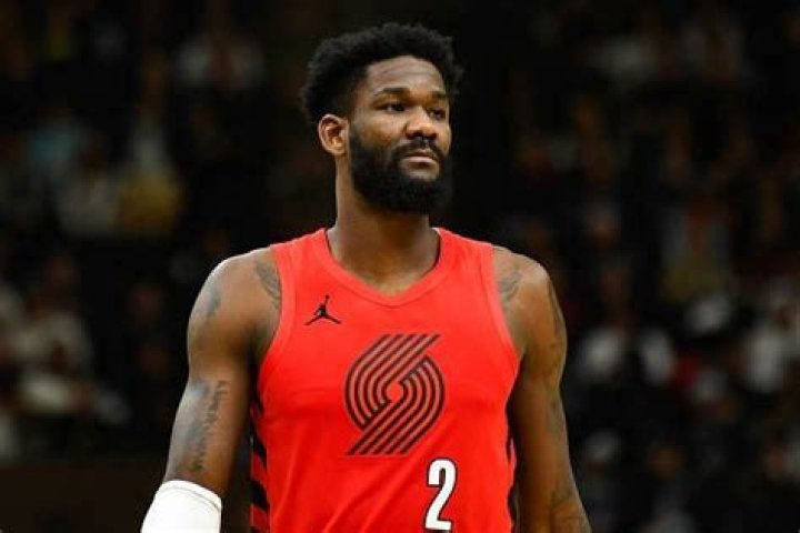 Who Is Deandre Ayton’s Girlfriend Anissa Evans?