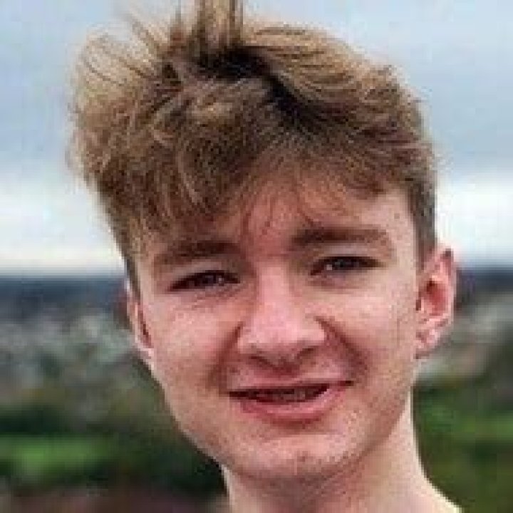 YouTube Stars Born in Wales